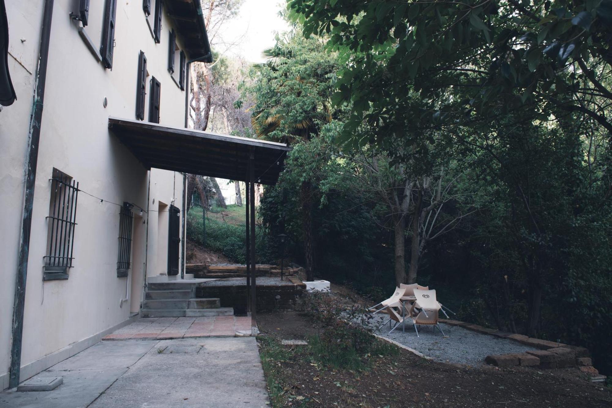 Home Peterpan, B&B Direttamente Sulla Piazza Casal Fiumanese Exteriör bild